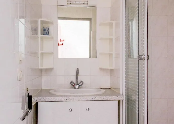 5 Pers, Balcon Sud, Parking, Proche Centre Luz-saint-sauveur, Et Thermes A Proximite - Fr-1-402-80 아파트 *